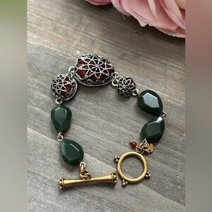 Lucky Brand Toggle bracelet with stones 7"